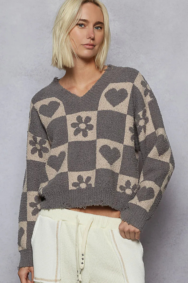 GHOST GREY BEIGE POL V-Neck Heart Pattern Checkered Sweater | Daverri Fashions