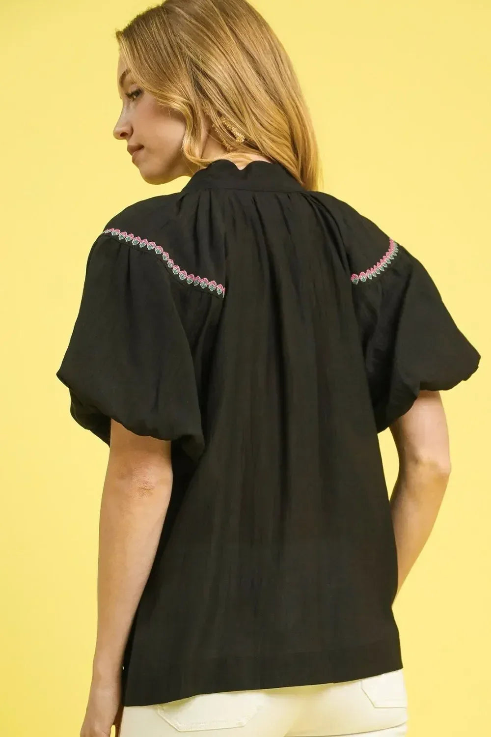 Umgee Floral Embroidered Puff Sleeve Blouse - DAVERRI FASHIONS