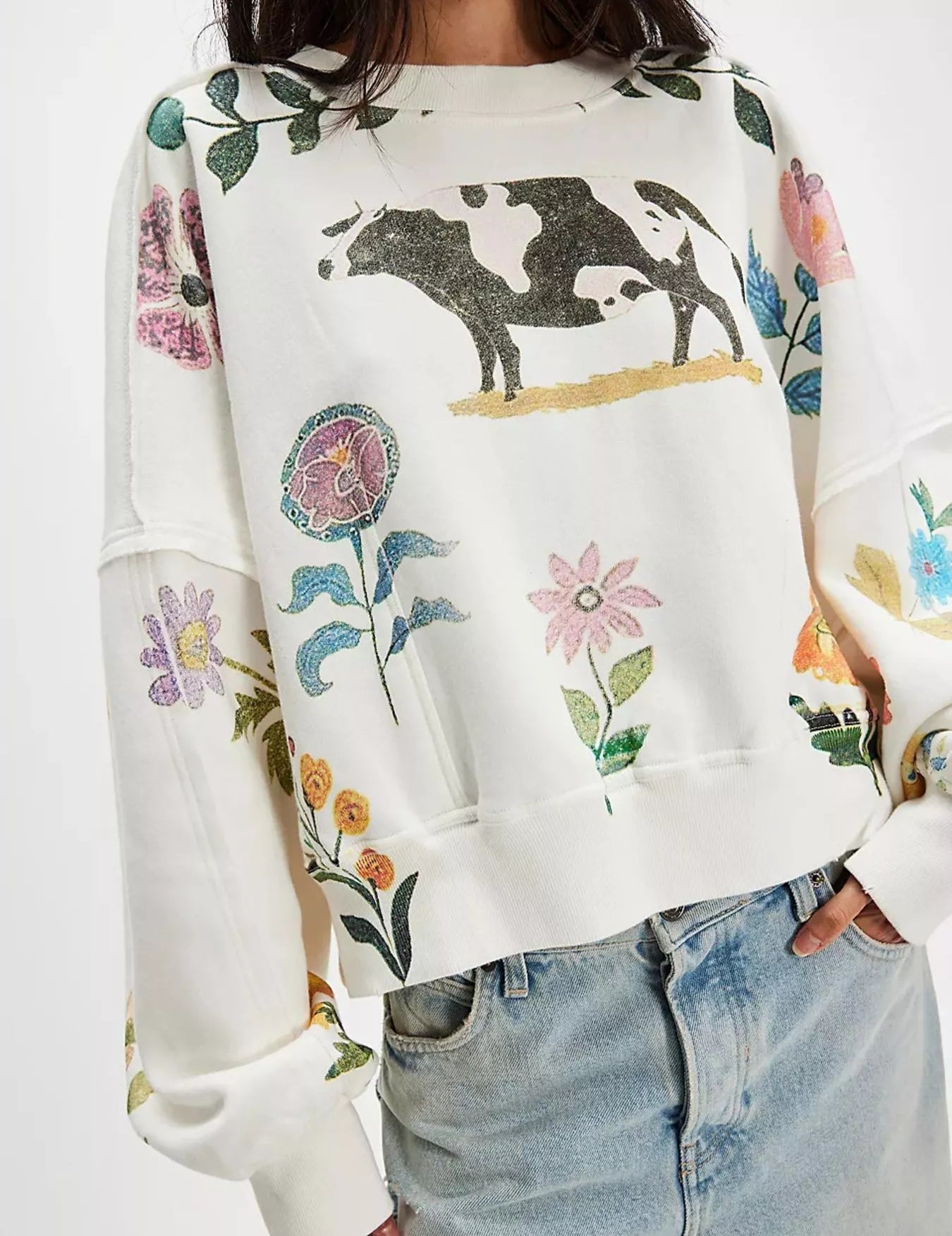 Multicolor Printed Round Neck Dropped Shoulder Sweatshirt | Sweatshirts Daverri Fashions