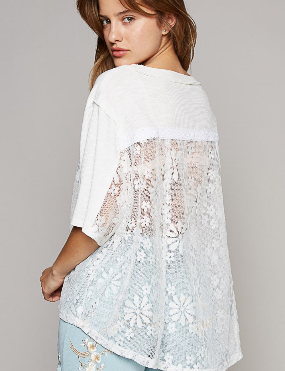 POL Round Neck Short Sleeve Lace Top