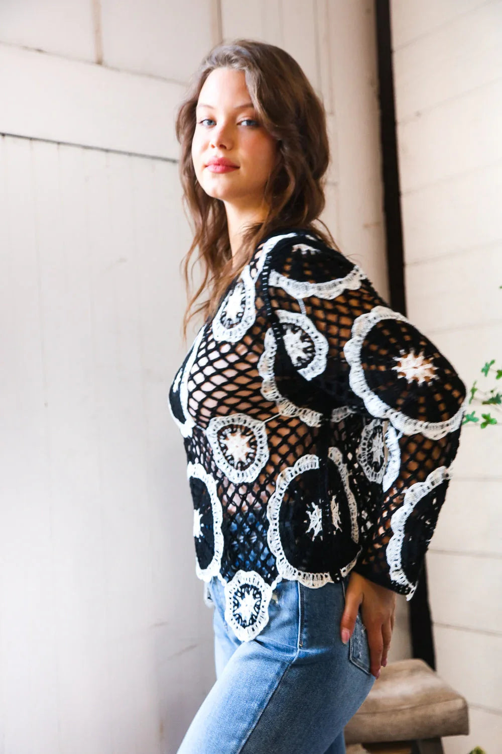 In Retro Bloom Black Crochet Lace Cover Up | Daverri Fashions