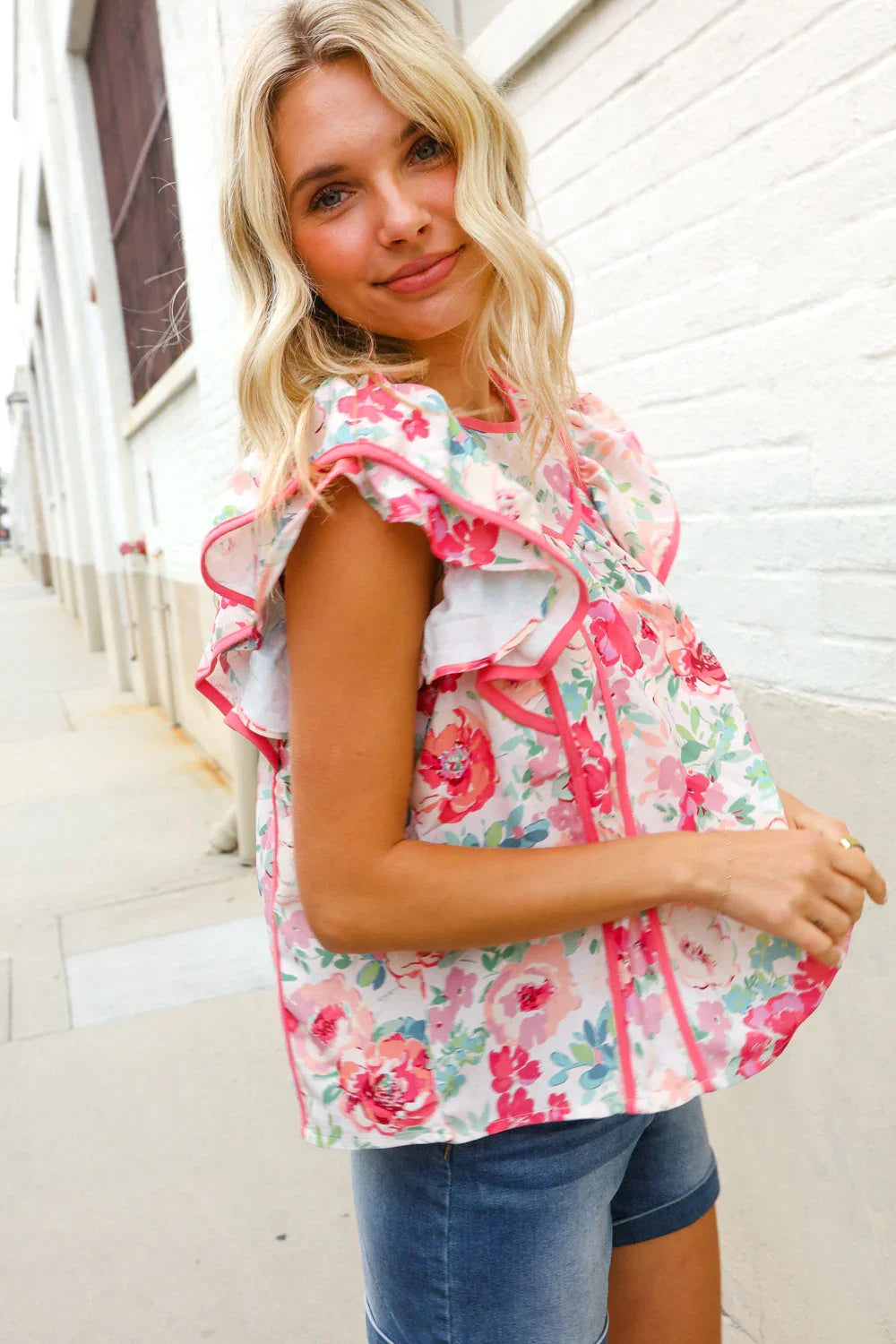 Southern Nights Pink Contrast Binding Floral Flutter Sleeve Top | Daverri Fashions