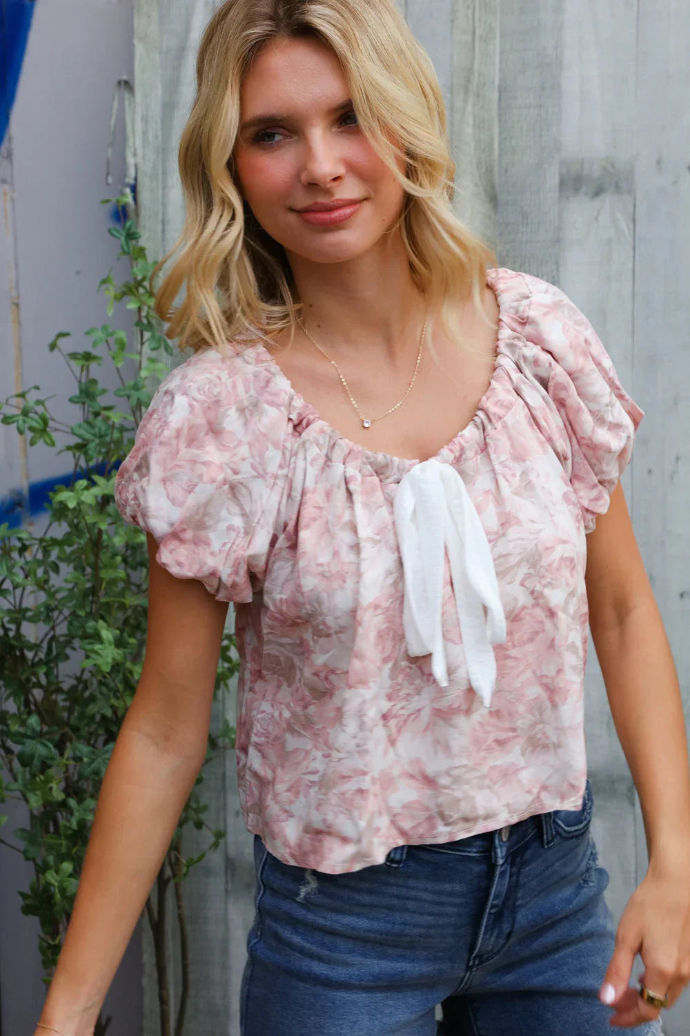 Feeling Femme' Blush Scoop Neck Floral Top w/Bow | Daverri Fashions
