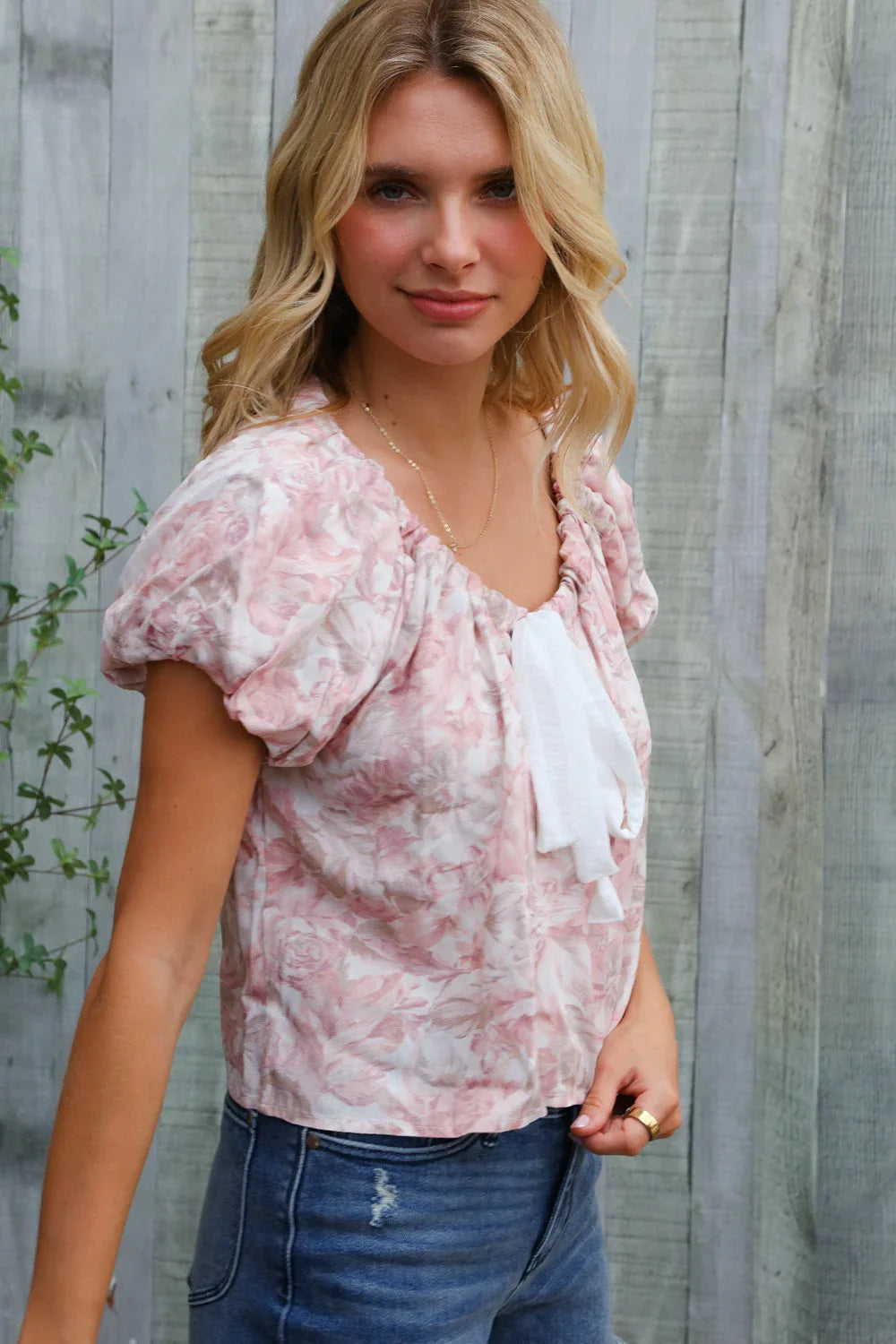 Feeling Femme' Blush Scoop Neck Floral Top w/Bow | Daverri Fashions