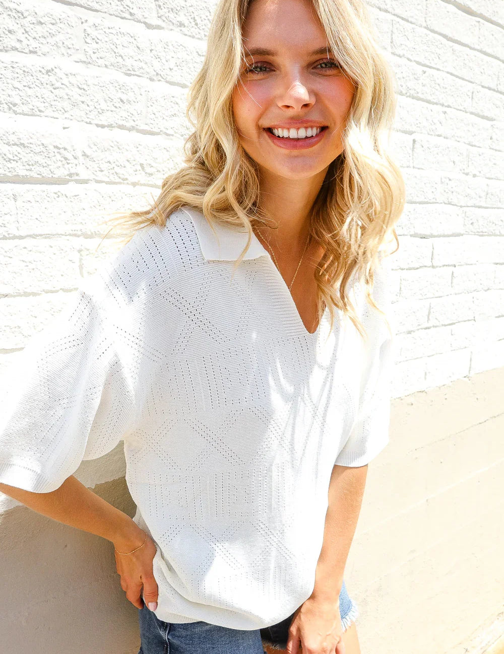 Lock Eyes White Pointelle Collar V Neck Short Sleeve Top | Daverri Fashions