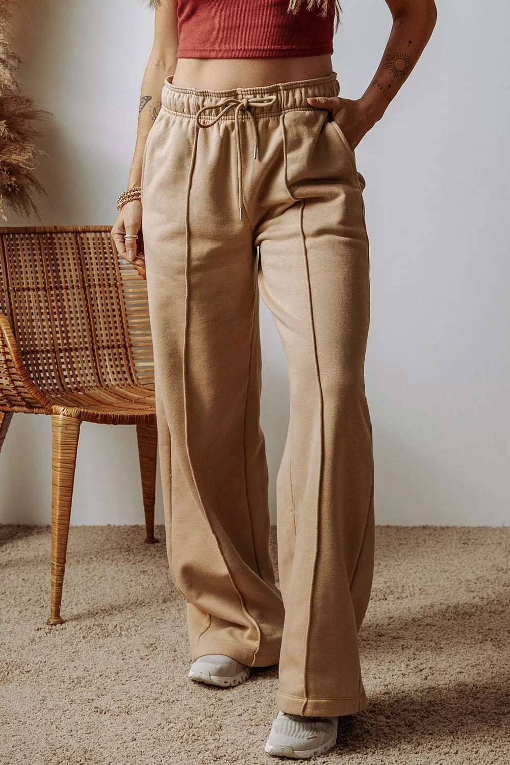 Daverri wide-leg drawstring pants in beige with side seams