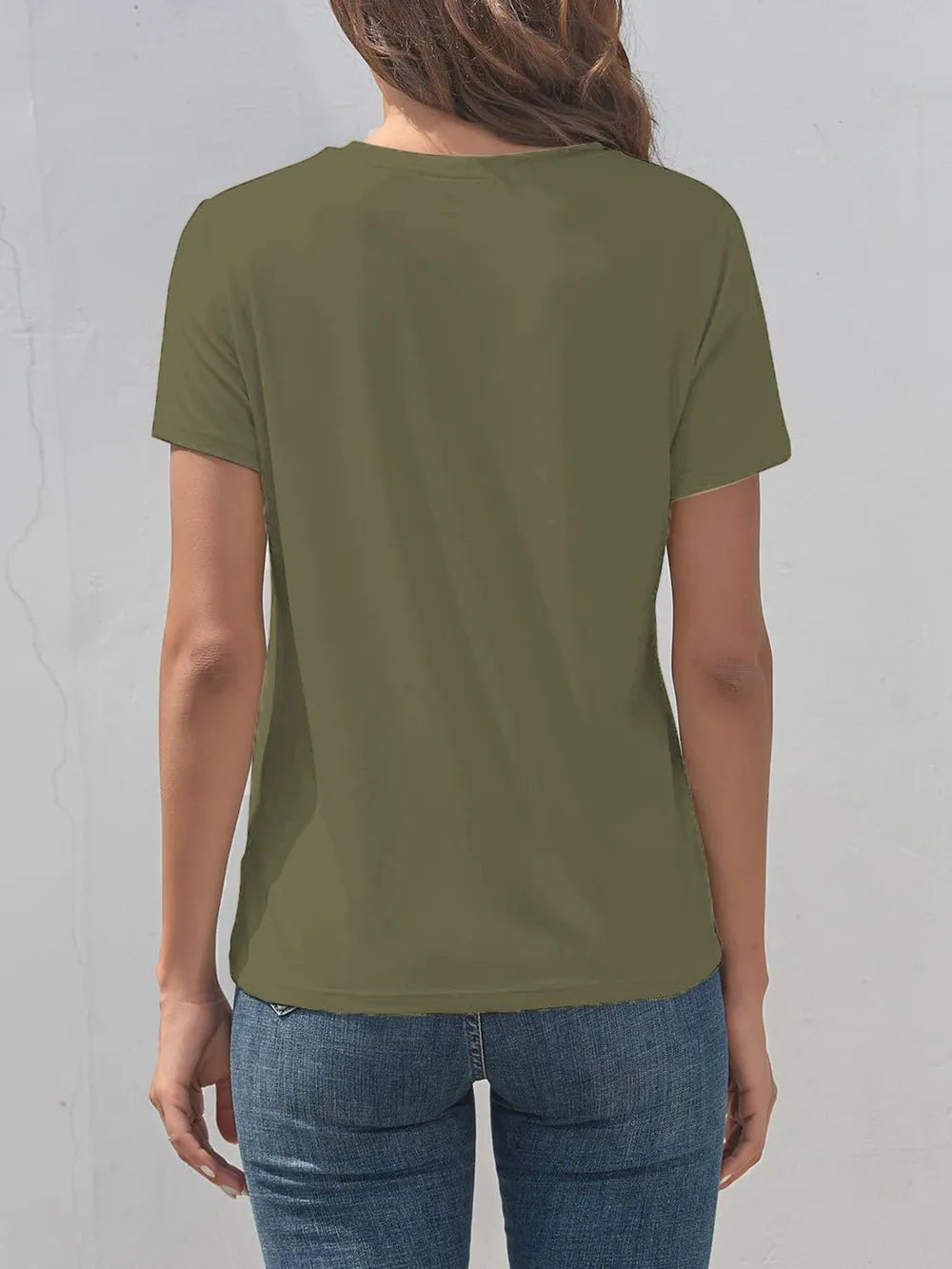 Olive green v-neck short sleeve t-shirt with jeans
