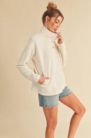Aemi+Co White Half Snap Lightweight Pullover Tops