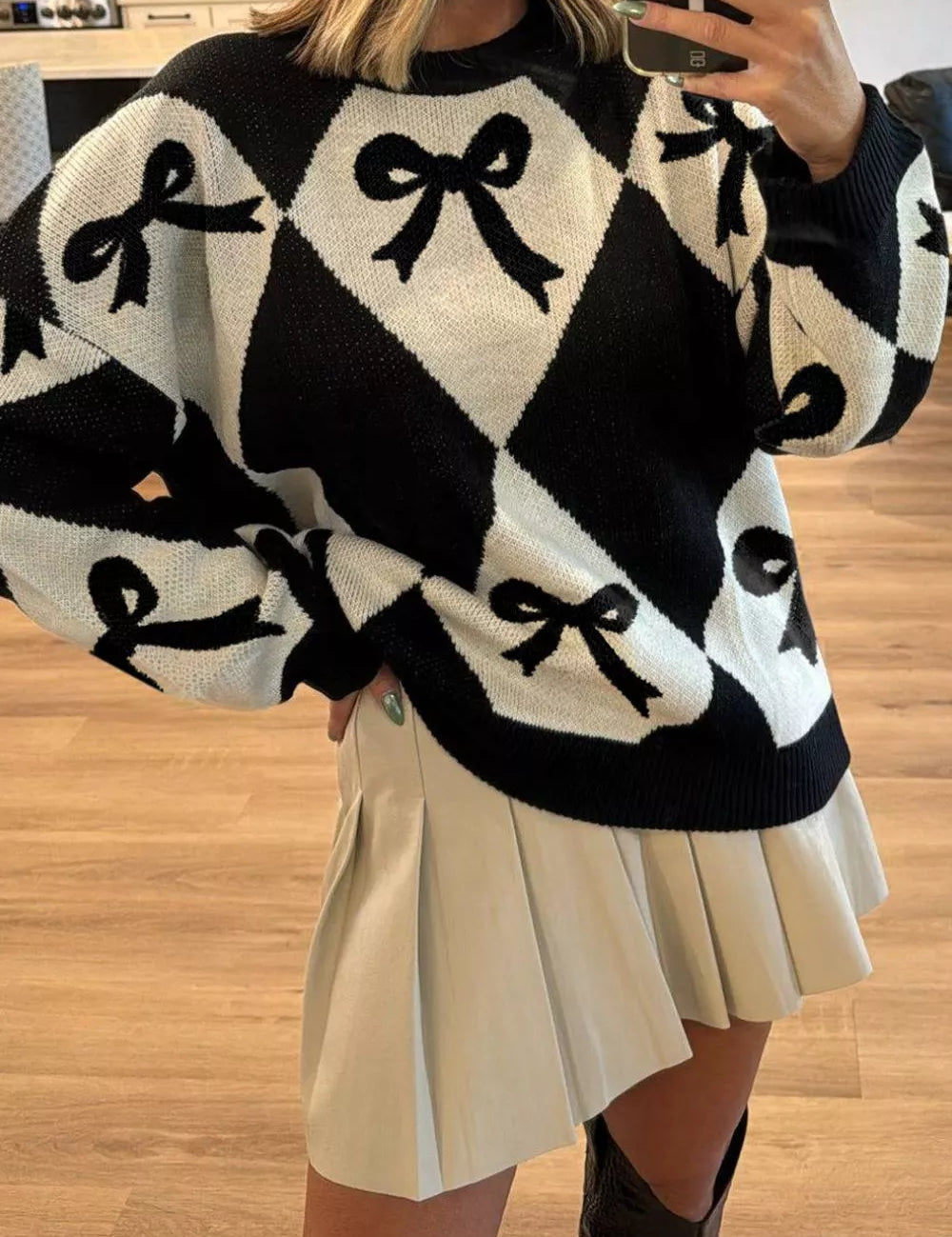 Black Bow Pattern Long Sleeve Contrast Sweater | Sweaters Daverri Fashions
