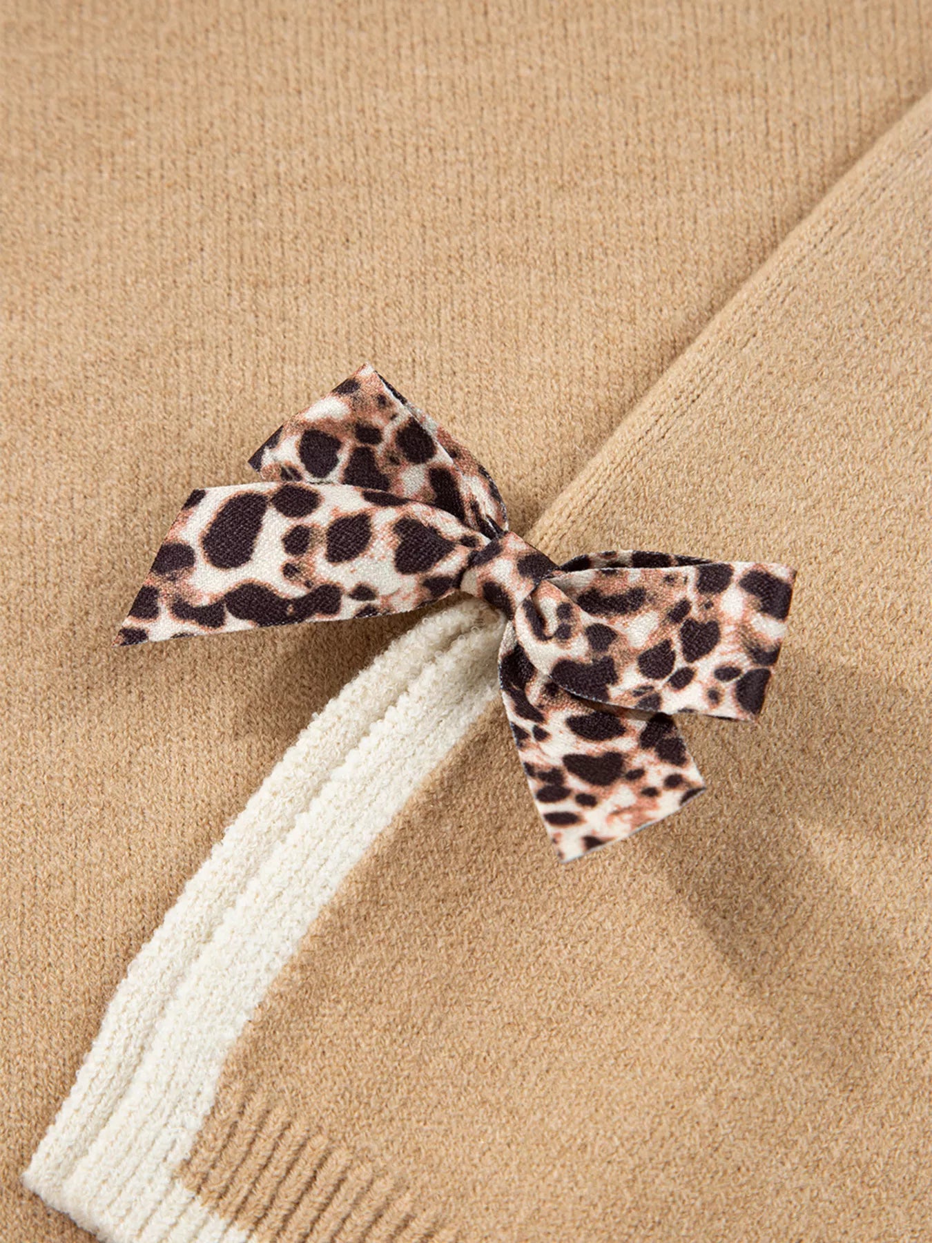 Leopard Bow Decor Split Cuff Contrast Trim Sweater | Sweaters Daverri Fashions