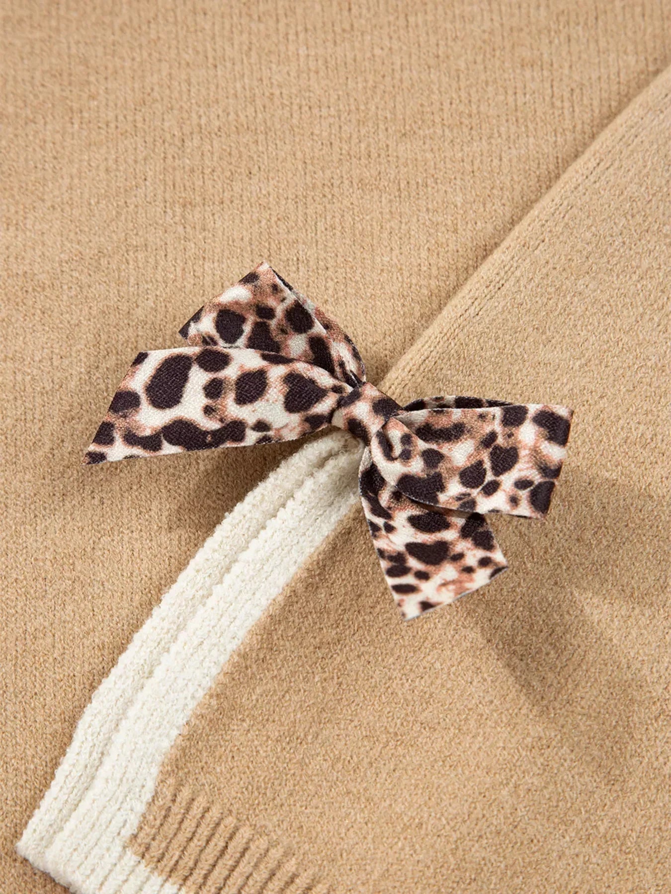 Leopard Bow Decor Split Cuff Contrast Trim Sweater - DAVERRI FASHIONS
