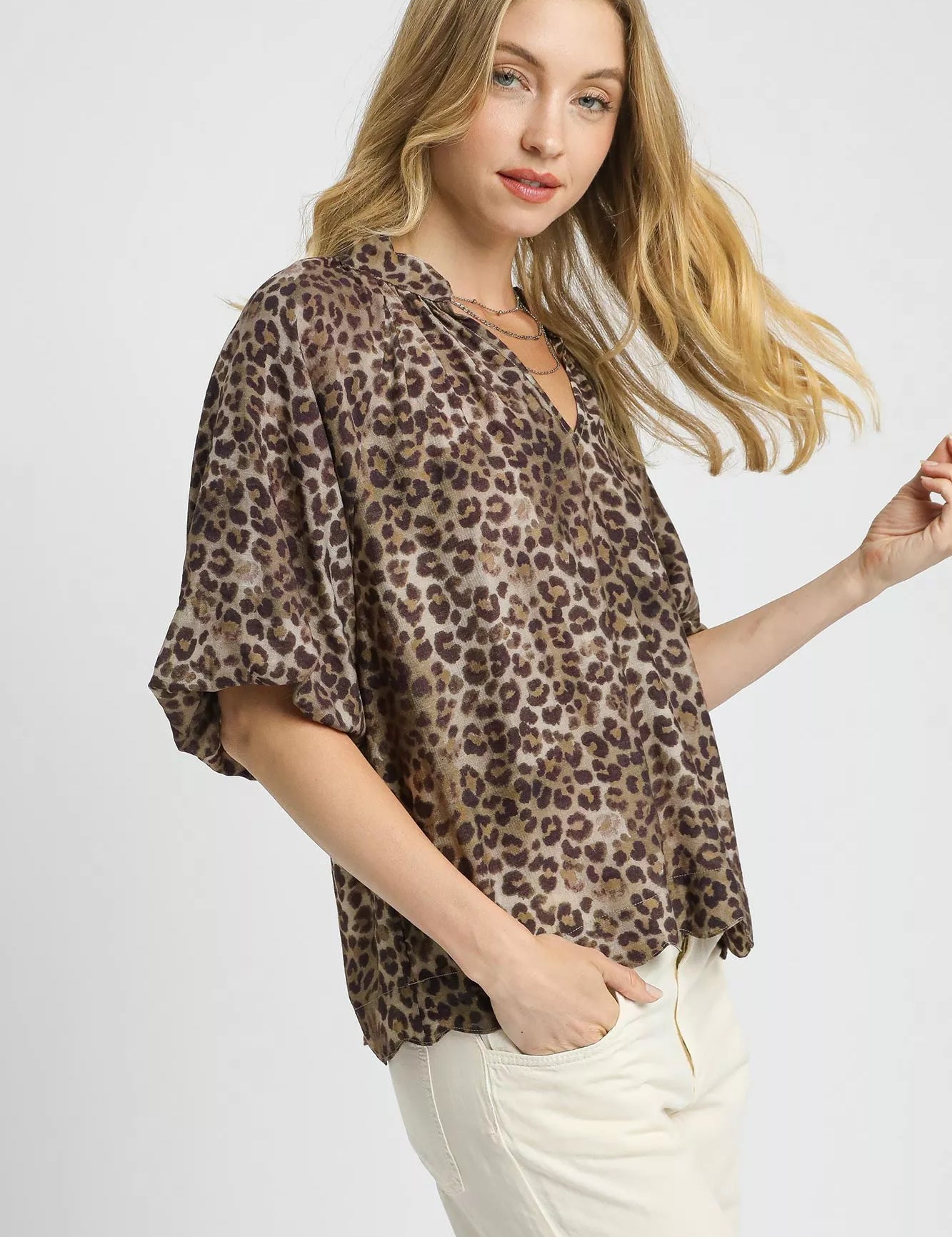 Umgee Leopard Bubble Sleeve Scalloped Hem Blouse | Blouses Daverri Fashions