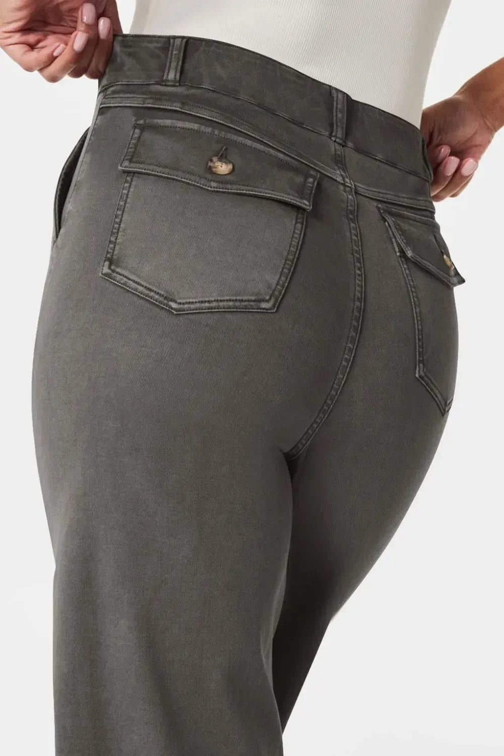High Waist Jeans with Pockets - DAVERRI FASHIONS
