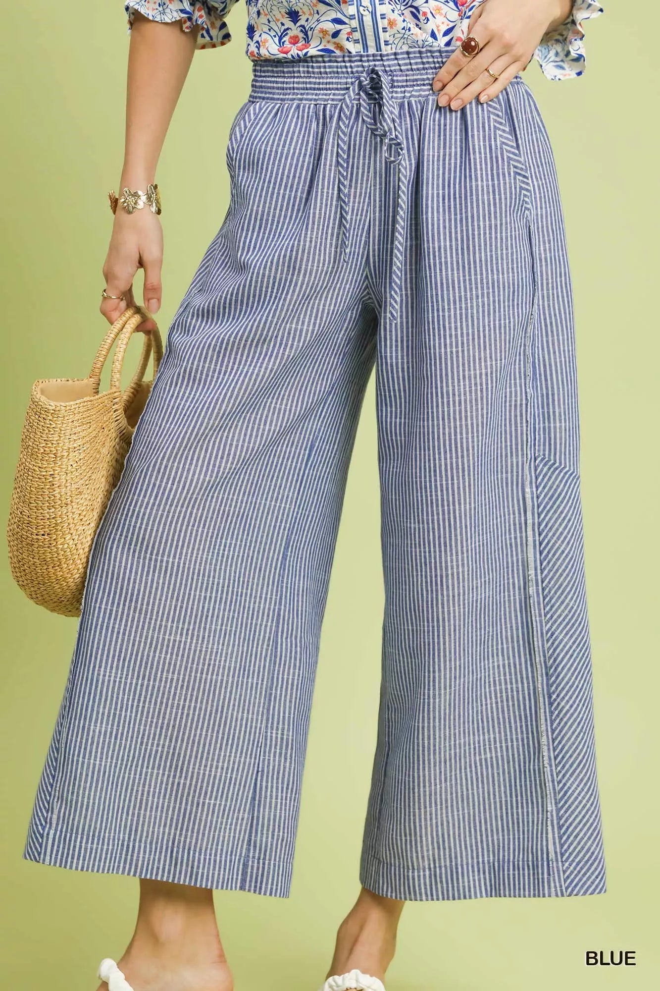 Umgee Linen Blend Striped Wide Leg Pants in blue and white vertical stripes