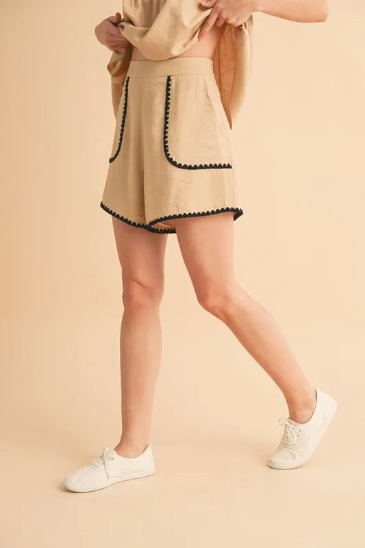 Aemi+Co Rickrack Trim Shorts