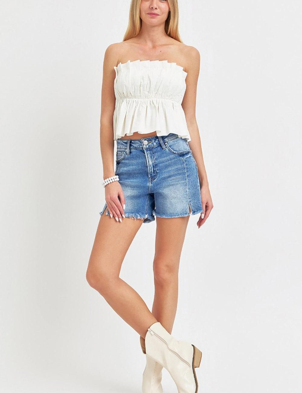 Front Slit Raw Hem Denim Shorts Shorts