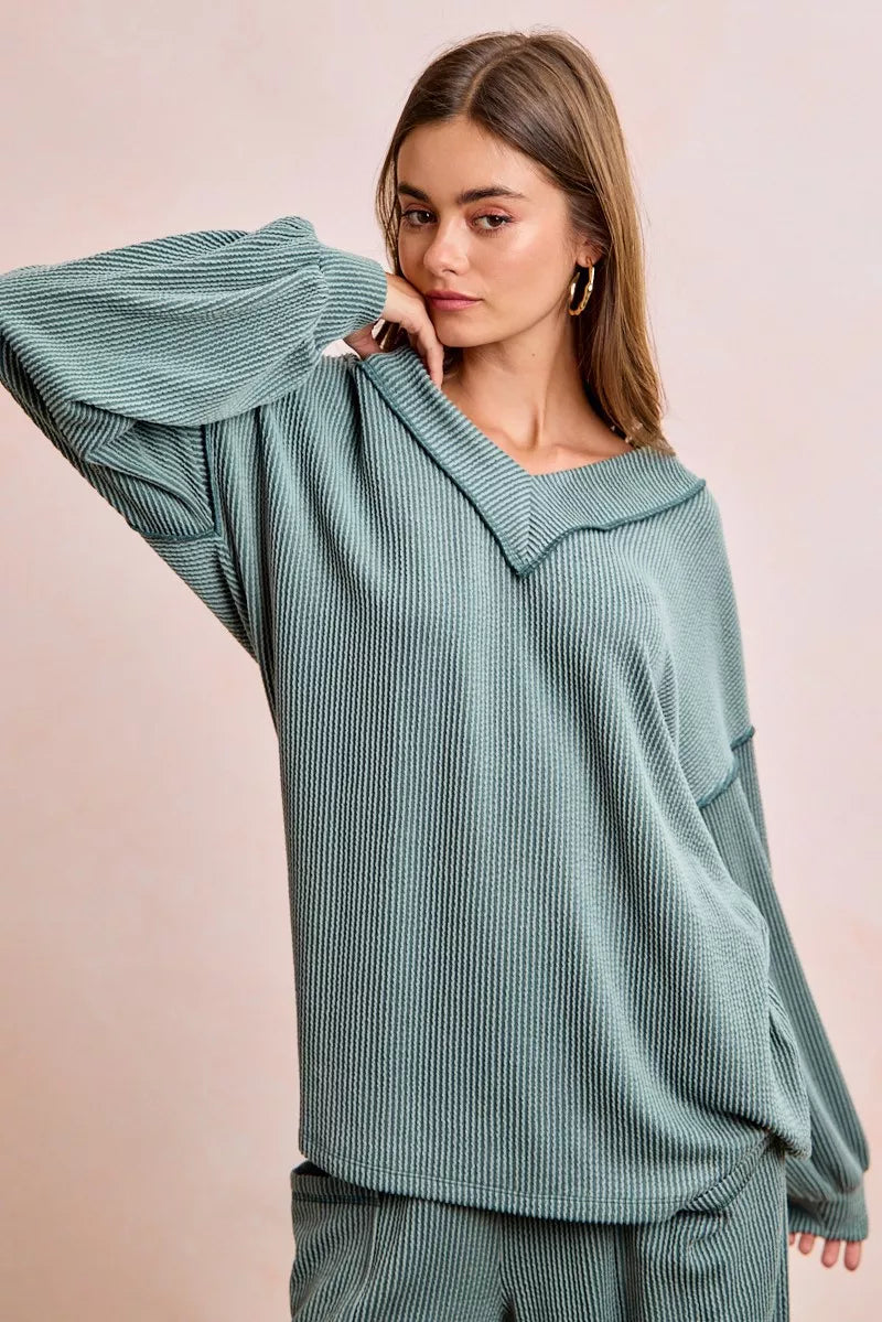 BiBi two-tone cord rib V-neck sweater with puffed sleeves