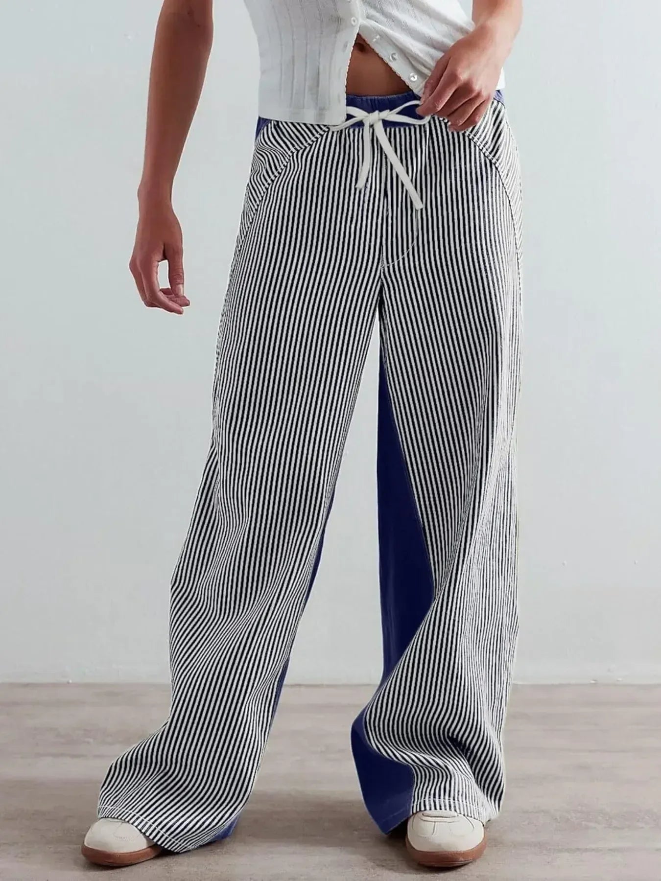 Striped Wide Leg Jeans - DAVERRI FASHIONS