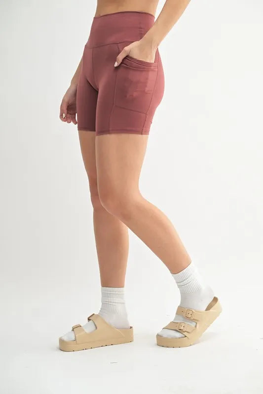 MONO B Venice Cloud Light Sculpt Biker Shorts