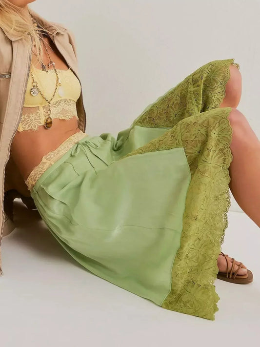 Lace Detail Shorts - DAVERRI FASHIONS