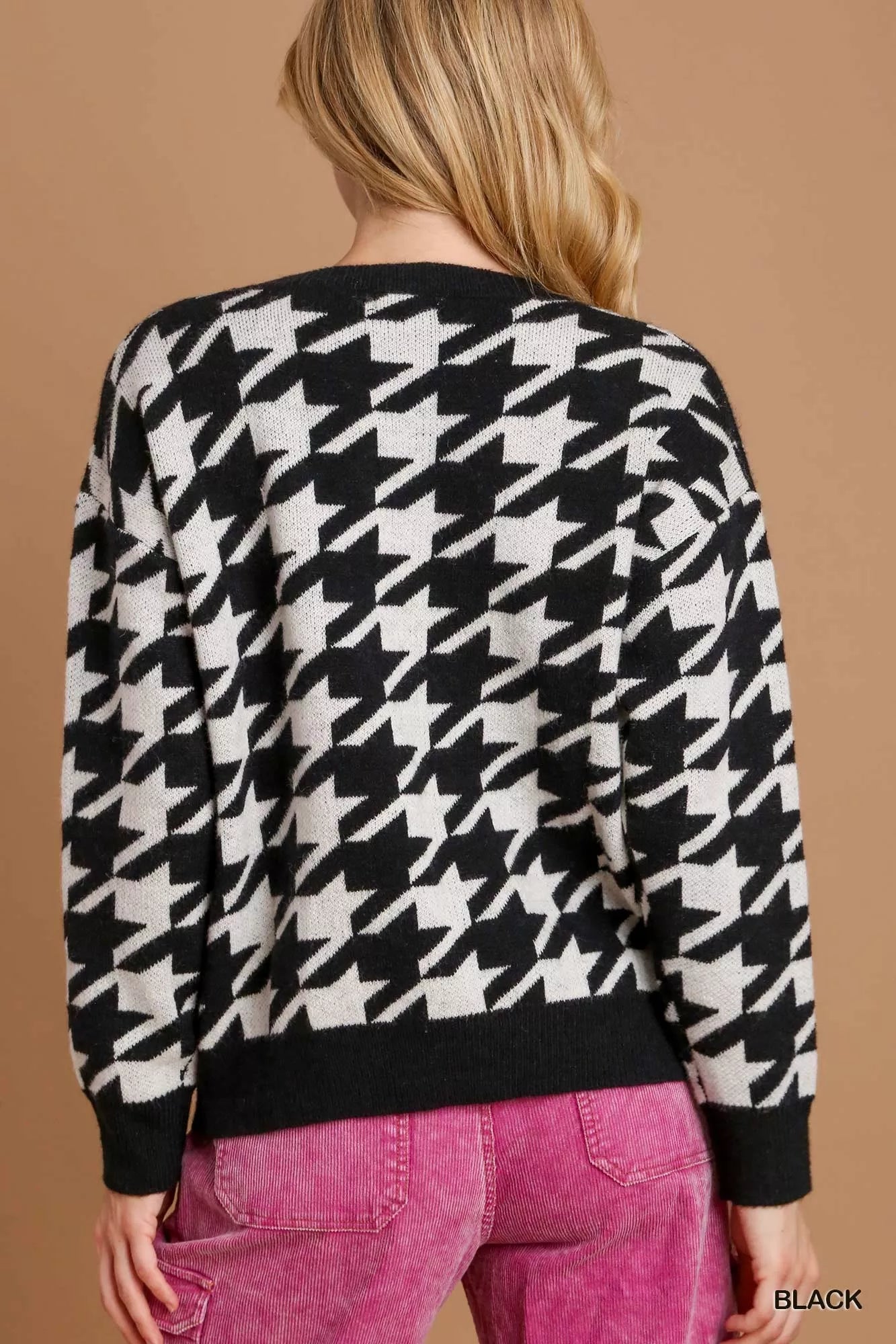 Umgee Houndstooth Round Neck Sweater | Daverri Fashions