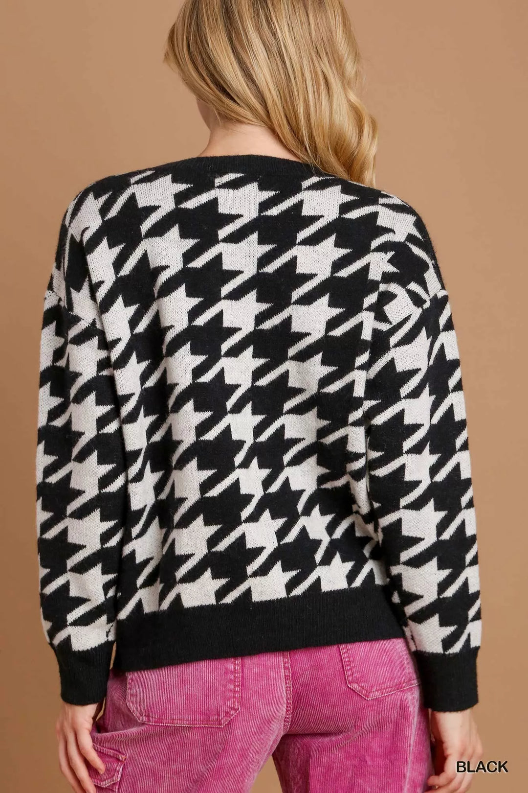 Umgee Houndstooth Round Neck Sweater | Daverri Fashions