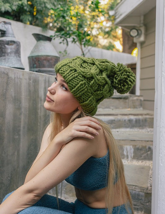 Oversized Chunky Knit Pom Beanie | Daverri Fashions