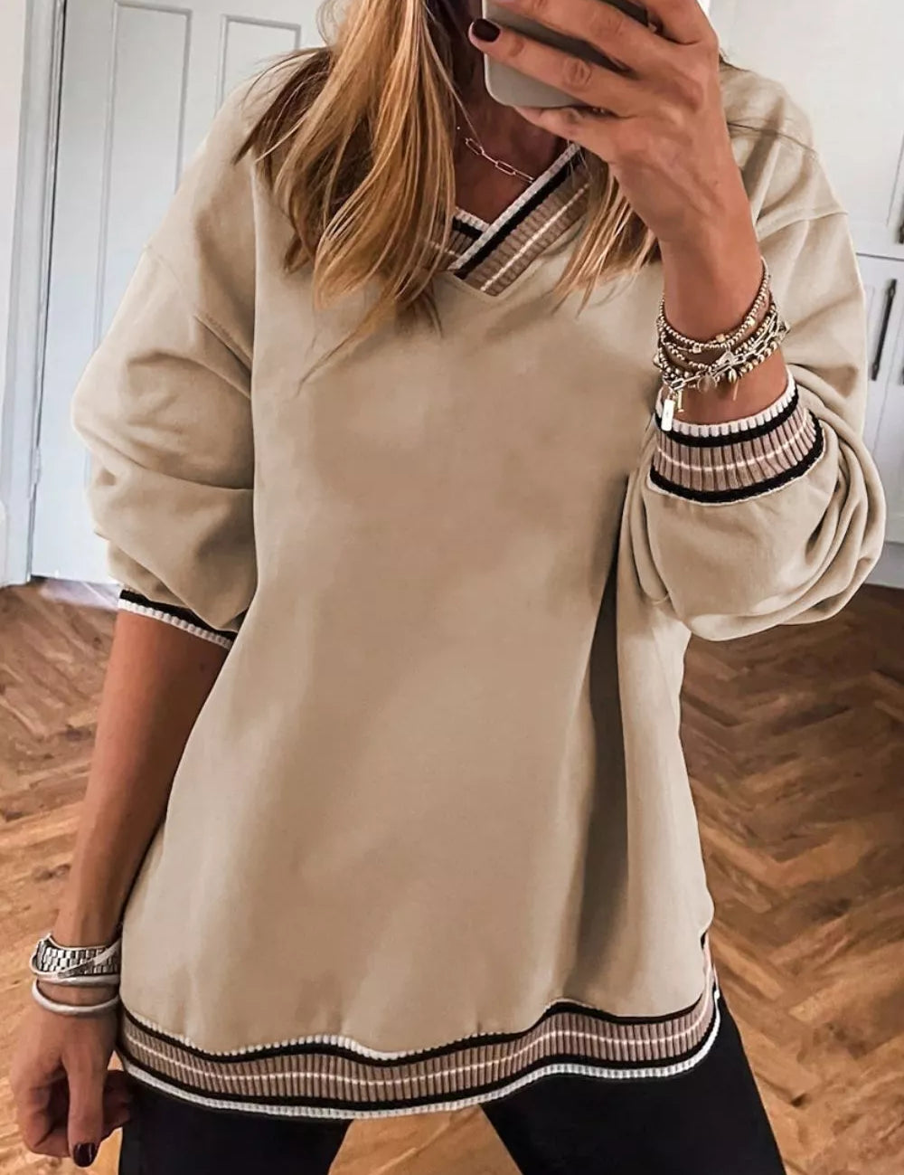 Casual V-Neck Striped Trim Pullover | Sweatshirts Daverri Fashions