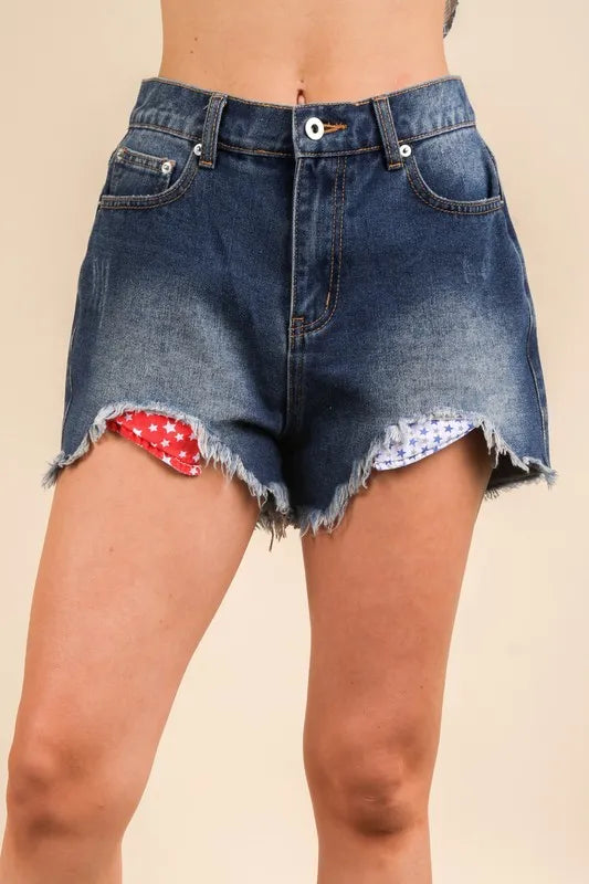 High-waisted VERY J raw hem denim shorts with polka dot contrast