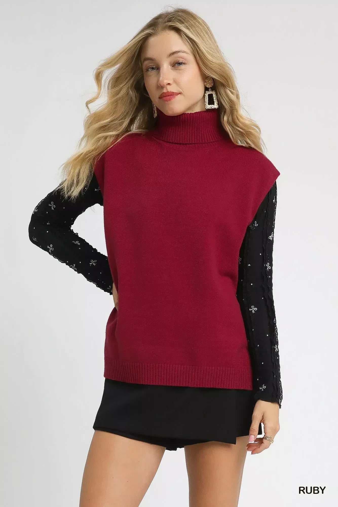 Umgee High-Low Turtleneck Sleeveless Sweater Top - DAVERRI FASHIONS