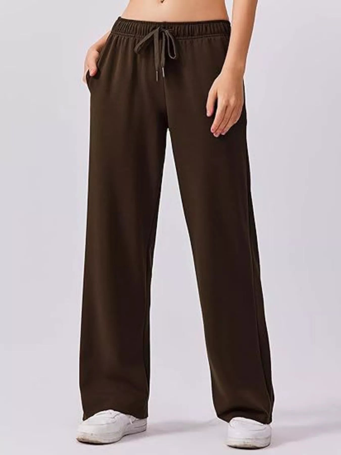 Brown loose-fit jogger pants with elastic waistband in Daverri set