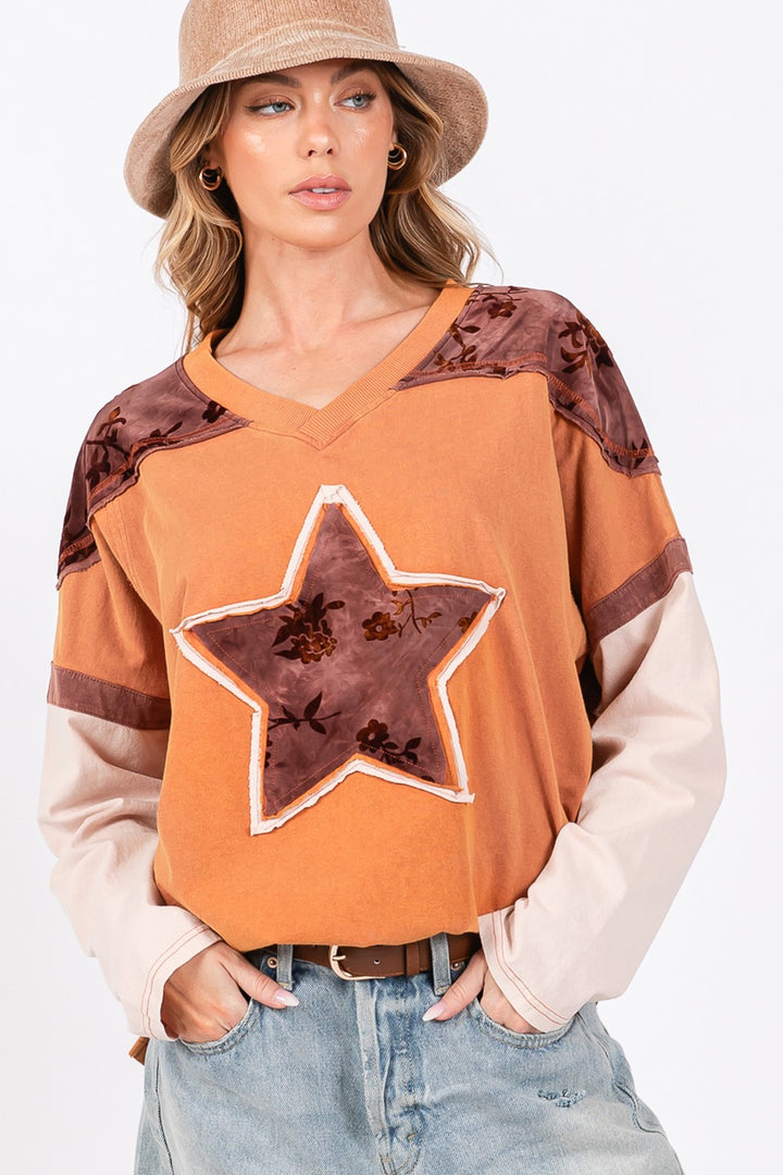 SAGE + FIG Star Patch Long Sleeve Color Block T-Shirt Rust M T-Shirts