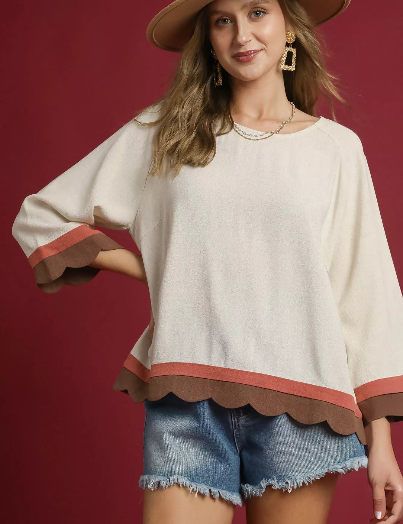 OATMEAL Umgee Scalloped Hem Color Block Top | Blouses Daverri Fashions
