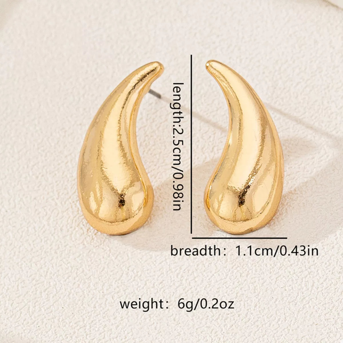 Curved Teardrop Stud Earrings | Earrings Daverri Fashions