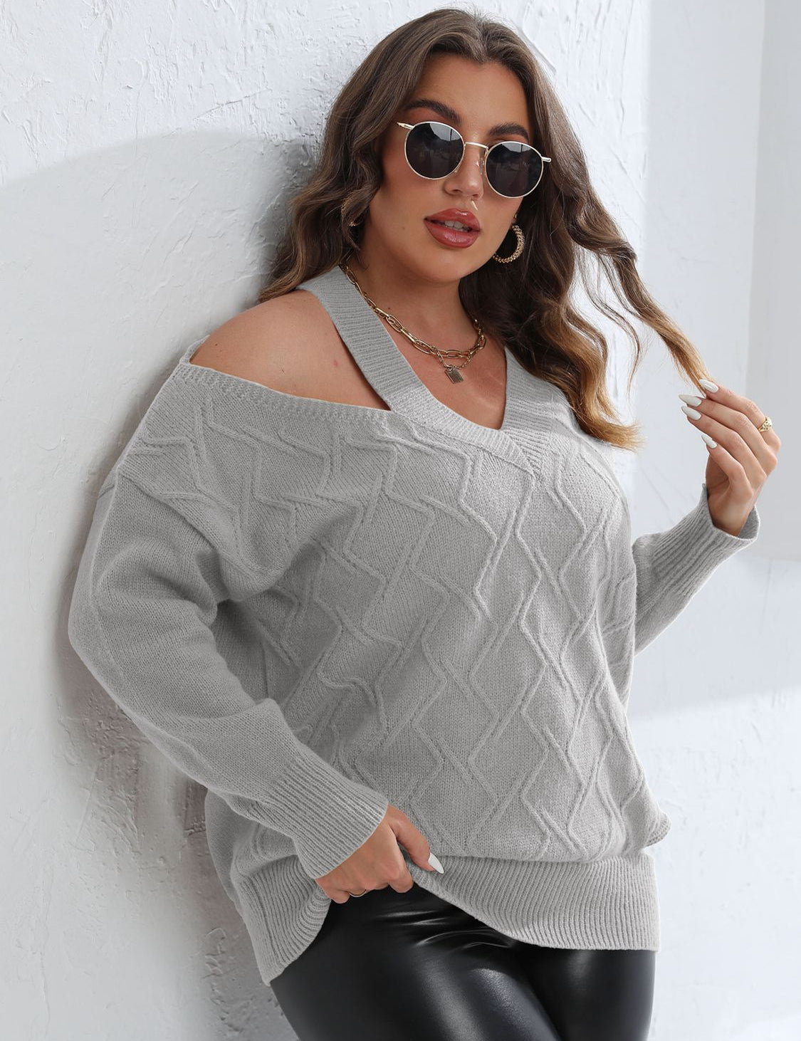 Plus size cutout V-neck grey cable knit off-shoulder sweater with heart sunglasses