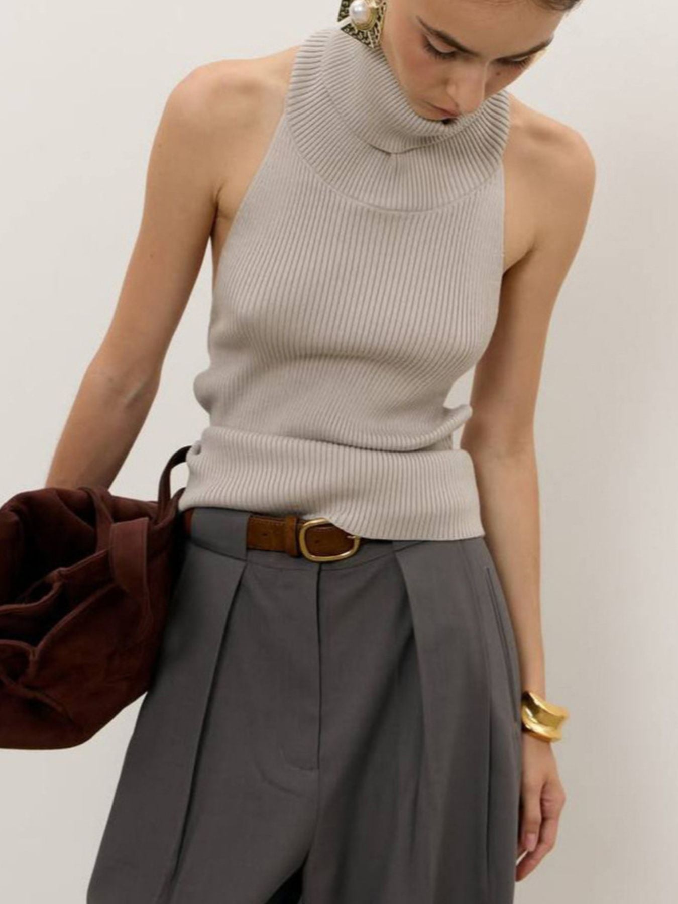 Backless light gray ribbed knit sleeveless turtleneck sweater tank