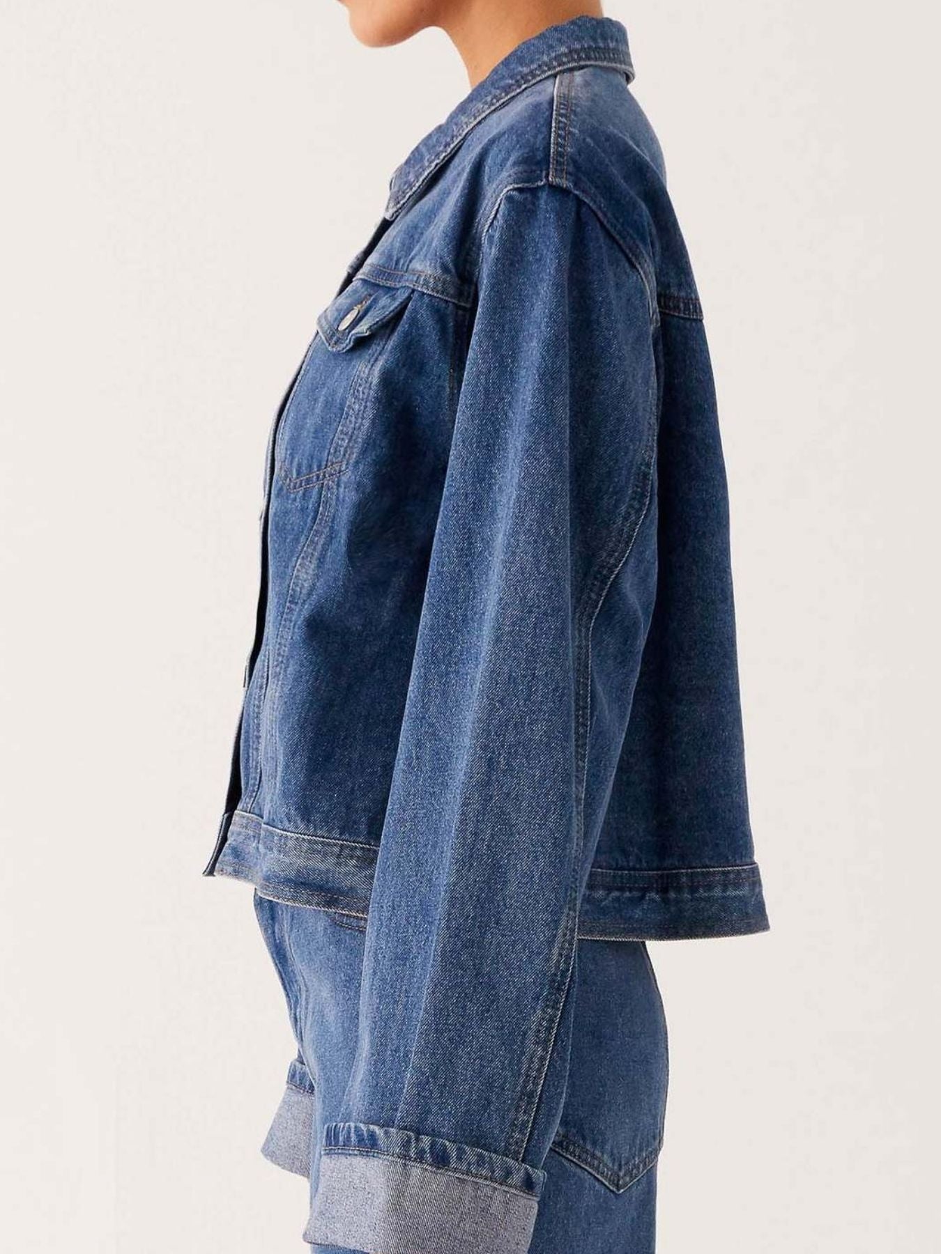 Daverri button down cropped oversized denim jacket in medium blue wash