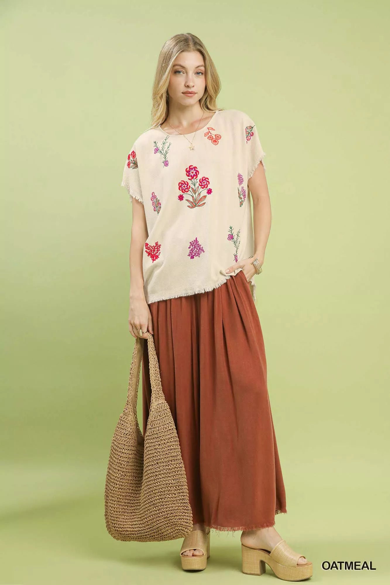 Umgee linen blend embroidered top with oatmeal woven tote bag