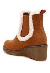 Thunderhoof Faux Fur Lined Chelsea Boots | Boots Daverri Fashions