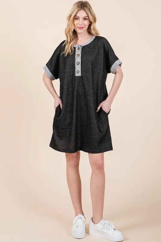 Casual Contrast Trim Henley Dress
