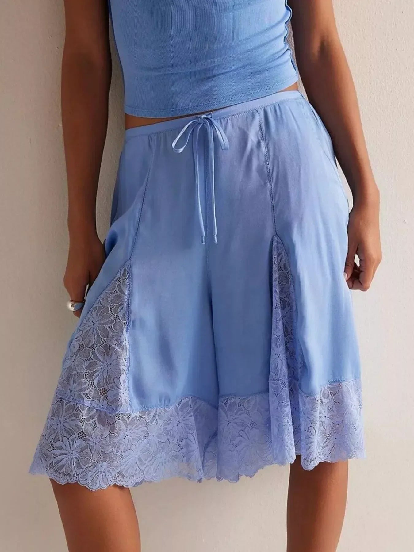 Lace Detail Shorts - DAVERRI FASHIONS