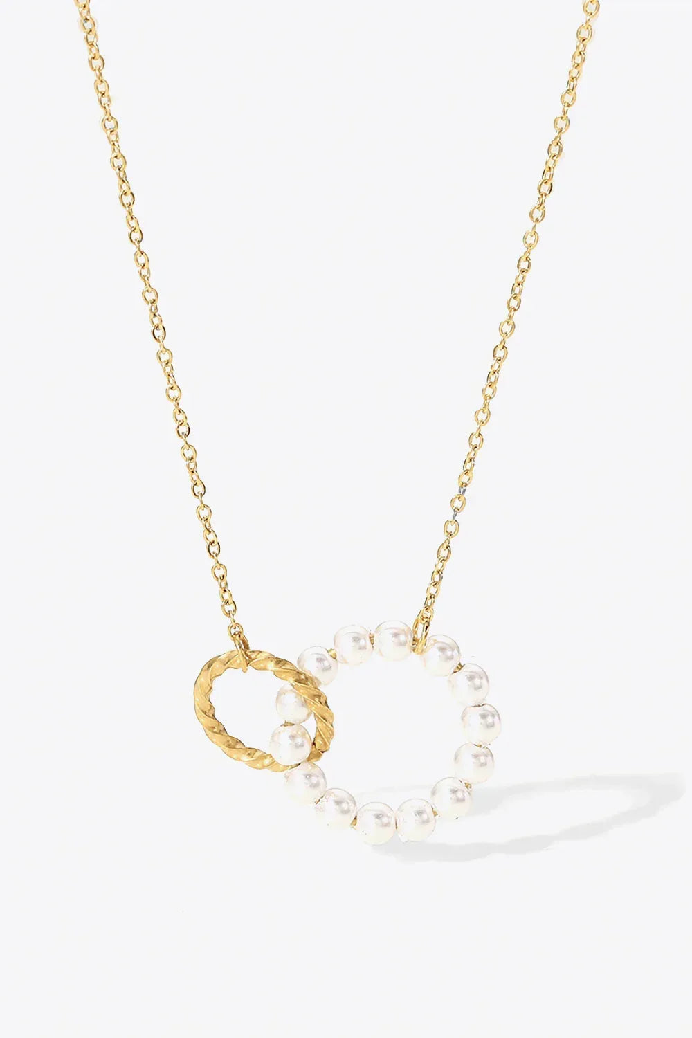Pearl Hoop Link Pendant Necklace - DAVERRI FASHIONS