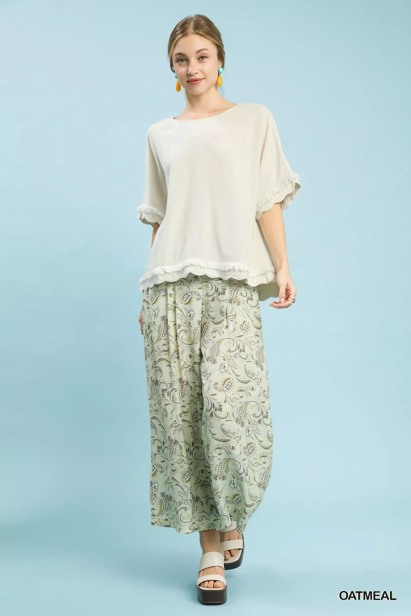 Umgee linen frayed hem scallop top in oatmeal with green paisley pants