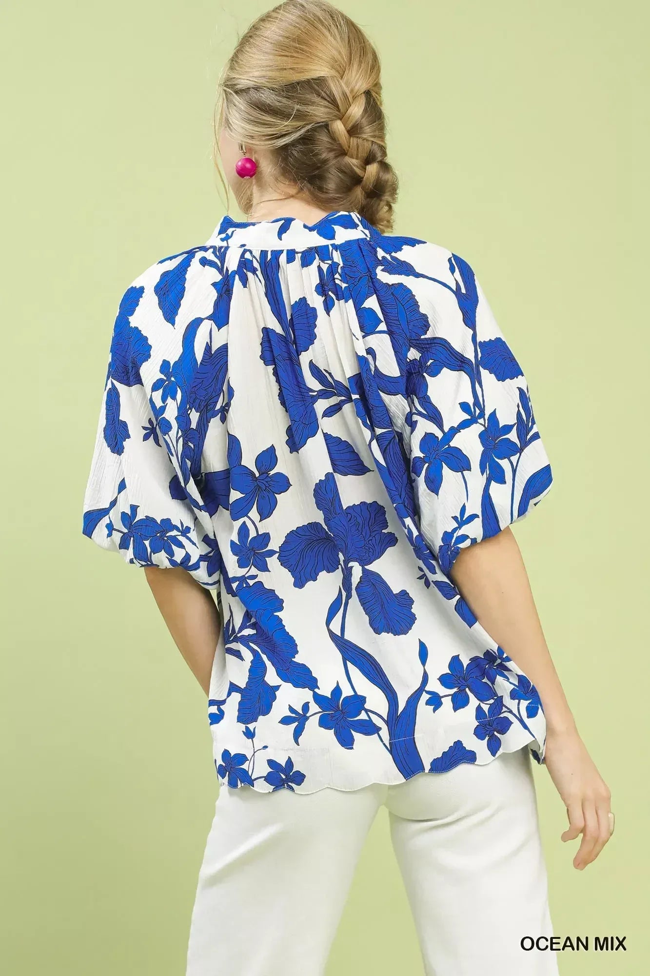 Umgee Floral Print Puff Sleeve Blouse with Scallop Hem - DAVERRI FASHIONS