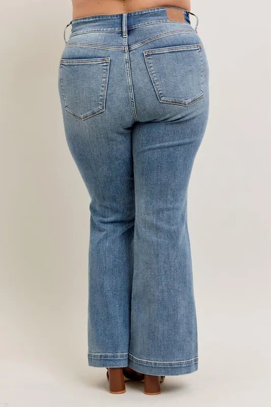 Judy Blue Full Size High-Waist Flare Denim Jeans with Front Seam Detail Plus Size Jeans