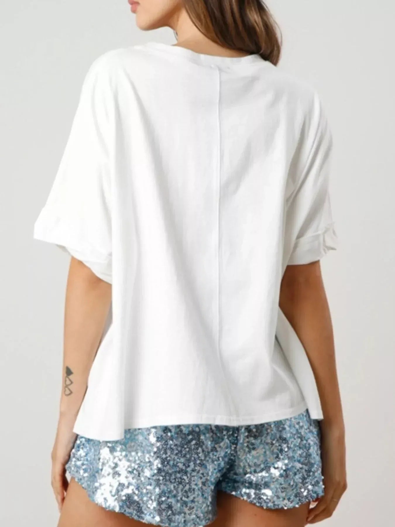 Sequin Tiger Round Neck T-Shirt - DAVERRI FASHIONS