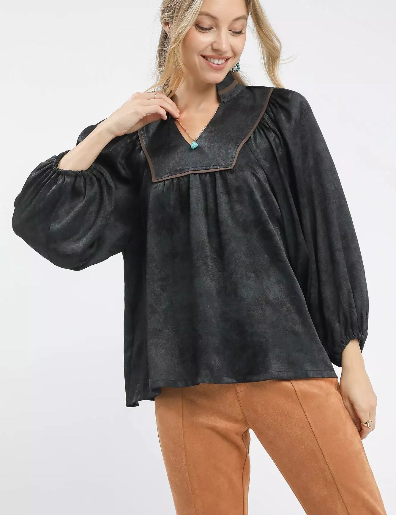 Black Umgee Crinkle Brocade Long Sleeve Blouse | Blouses Daverri Fashions