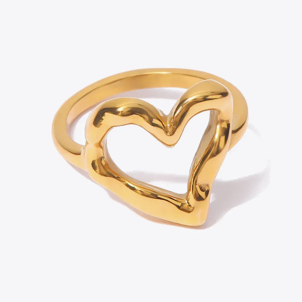 18K Gold Plated Heart-Shaped Ring - DAVERRI FASHIONS