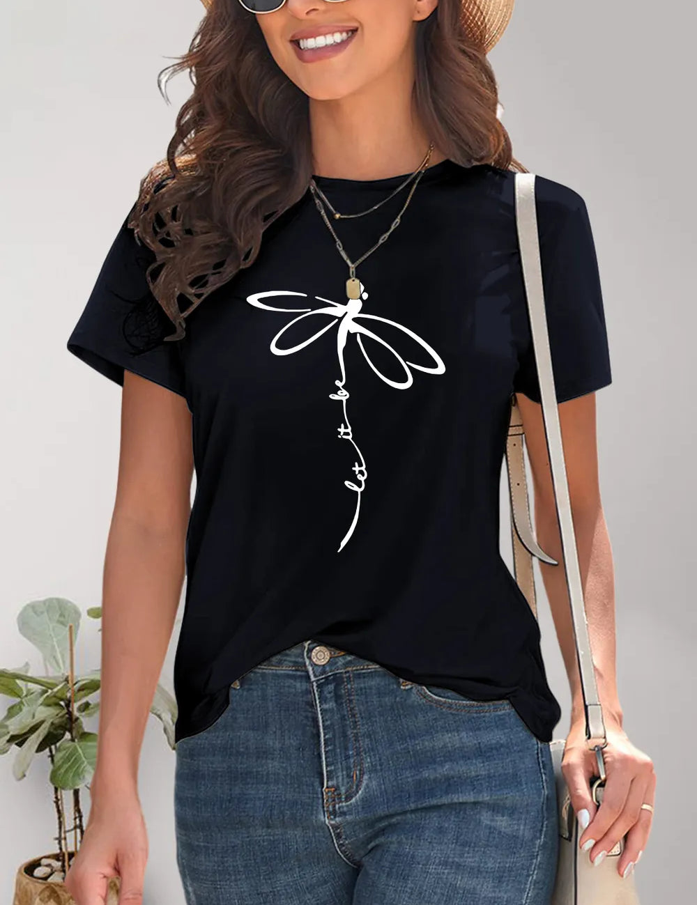 Black lace-trimmed dragonfly graphic round neck short sleeve t-shirt