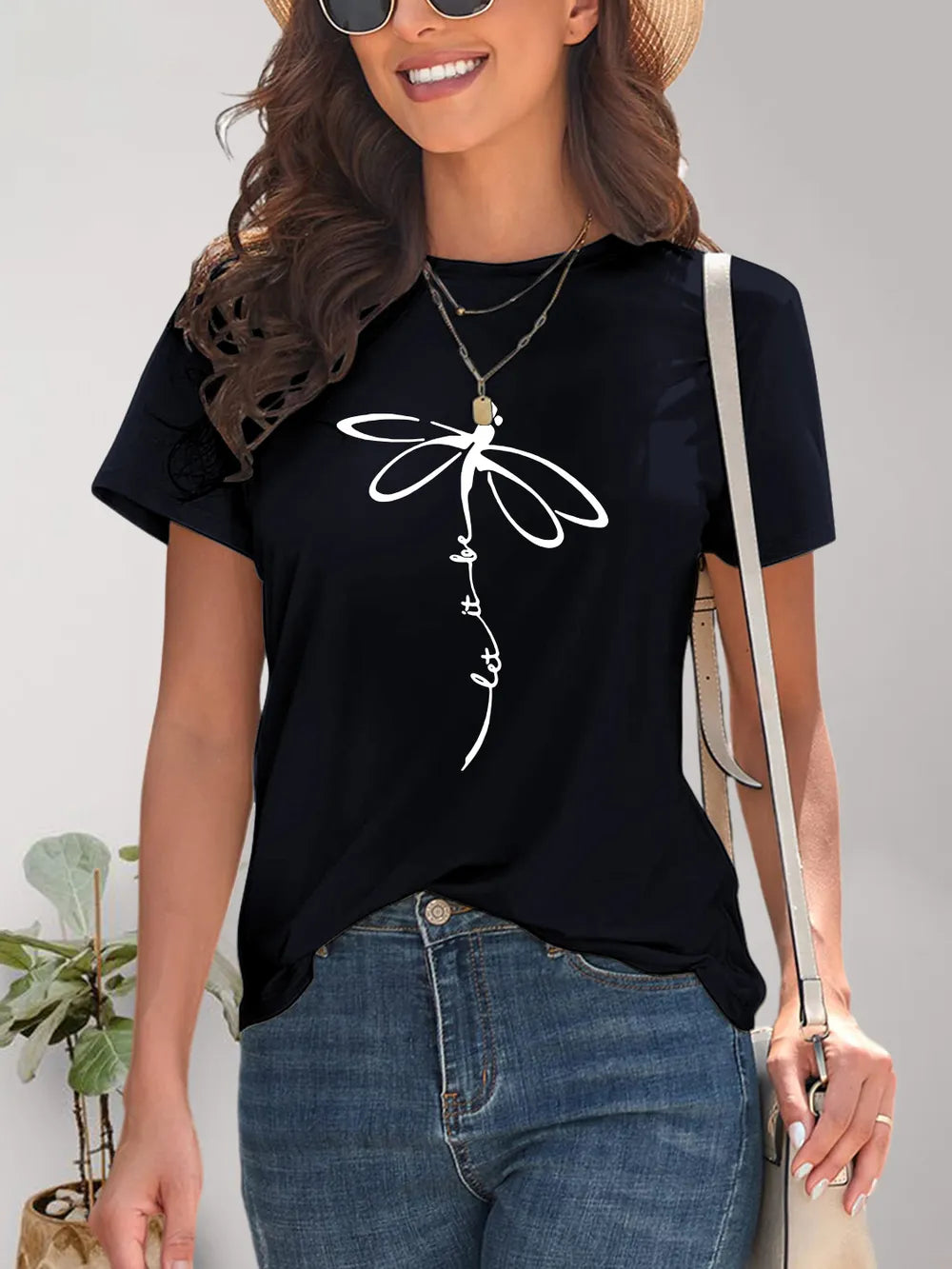 Black lace-trimmed dragonfly graphic round neck short sleeve t-shirt